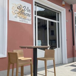 Esterno del ristorante DiVin Amore al Moderno
